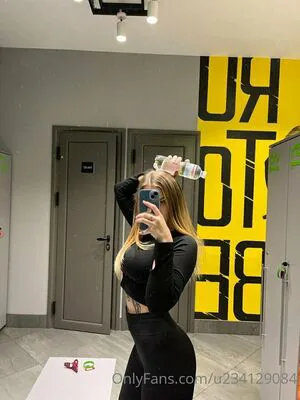 Flora Belll OnlyFans Leaked Free Thumbnail Picture - #23KH89GQAc