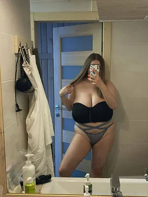 Florence Agapi OnlyFans Leaked Free Thumbnail Picture - #8jvaro1o57