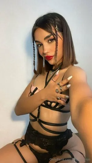 Floryasmin OnlyFans Leaked Free Thumbnail Picture - #3xdKrg61aB