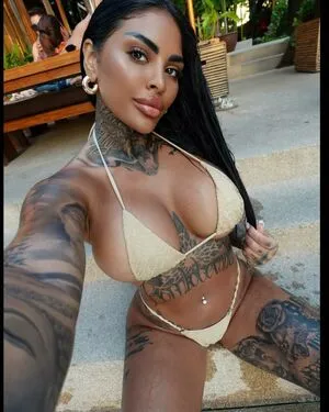 Foxiee Fox Thumbnail Picture