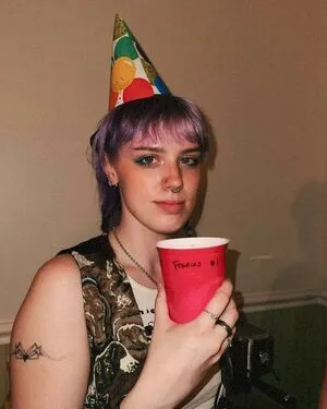 Frances Forever Thumbnail Picture