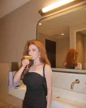 Francesca Capaldi OnlyFans Leaked Free Thumbnail Picture - #0dF3BA51uz
