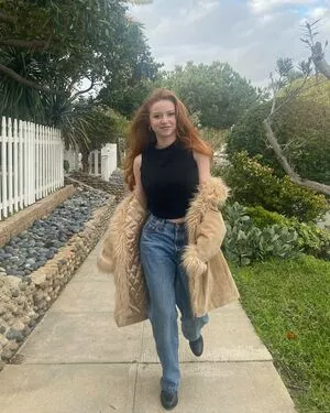 Francesca Capaldi OnlyFans Leaked Free Thumbnail Picture - #IoT9B5ZvAD