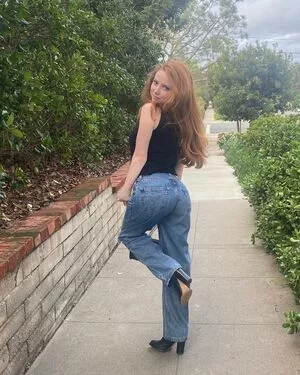 Francesca Capaldi OnlyFans Leaked Free Thumbnail Picture - #PpOAbCeWeC