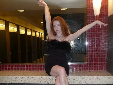 Francesca Capaldi OnlyFans Leaked Free Thumbnail Picture - #Vj6lyu61kY
