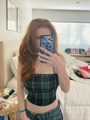 Francesca Capaldi OnlyFans Leaked Free Thumbnail Picture - #gj5H58999h