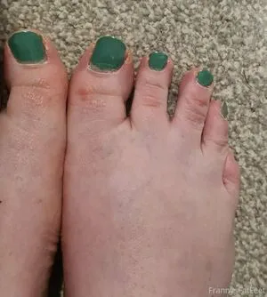 Frannysfatfeetfree Thumbnail Picture