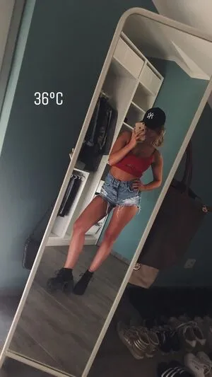 Franzi Dn OnlyFans Leaked Free Thumbnail Picture - #S6Tah4aa9V