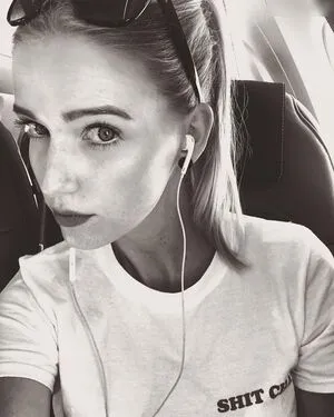 Franzi Mu Llers Franzi Marie Zdf Reporterin Sport Thumbnail Picture