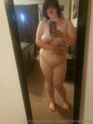 Frauleinvivicalee Thumbnail Picture