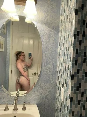 Freakindani Profile Thumbnail