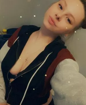 Freaksaregeeks OnlyFans Leaked Free Thumbnail Picture - #4GhJKKOnAI