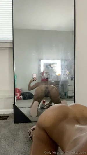 Freakyrozay OnlyFans Leaked Free Thumbnail Picture - #AHadWn1Max