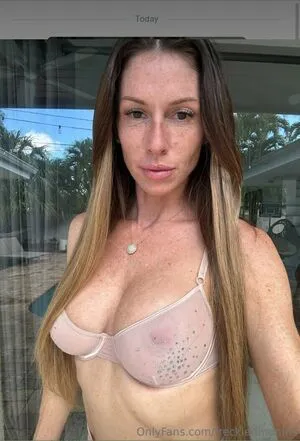 Freckledmommi OnlyFans Leaked Free Thumbnail Picture - #NNOrScPzie