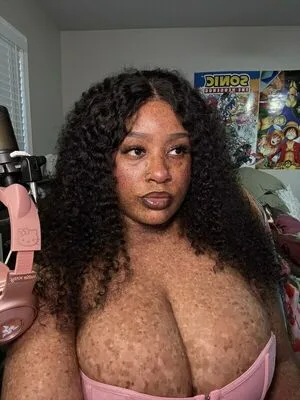 Freckledn Thumbnail Picture
