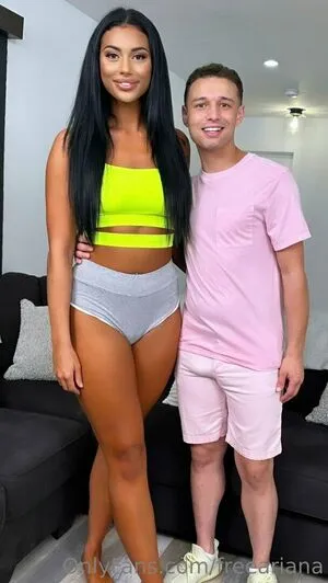 Freeariana Thumbnail Picture
