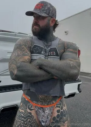 Freedurden OnlyFans Leaked Free Thumbnail Picture - #2PeedScj7s