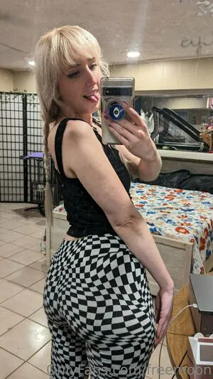 Freemoon OnlyFans Leaked Free Thumbnail Picture - #BO5og83YCm