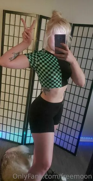 Freemoon OnlyFans Leaked Free Thumbnail Picture - #Opav600BOe