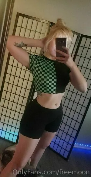 Freemoon OnlyFans Leaked Free Thumbnail Picture - #cFpkClqILW