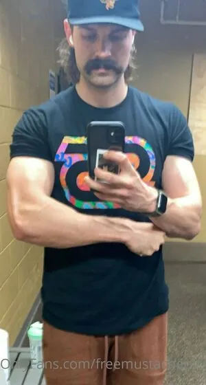 Freemustachepics OnlyFans Leaked Free Thumbnail Picture - #DJ5OtkKlQZ