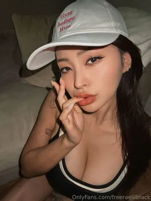Freeraelilblack Thumbnail Picture