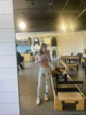 Freeroyalwednesday Thumbnail Picture