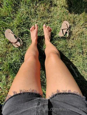 Frenchtinyfeet OnlyFans Leaked Free Thumbnail Picture - #NAFSW73NEX