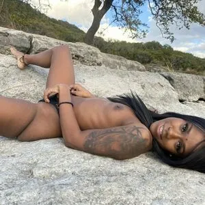 Funandsmiles OnlyFans Leaked Free Thumbnail Picture - #tBQtdUde2o