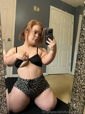 Funsizedpixie OnlyFans Leaked Free Thumbnail Picture - #4GYO6XLkva