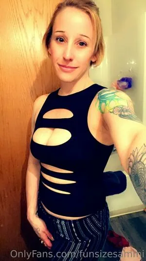 Funsizesammi OnlyFans Leaked Free Thumbnail Picture - #Hmf0D4B6bd