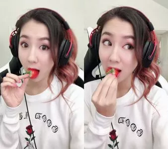 Fuslie OnlyFans Leaked Free Thumbnail Picture - #477aBj09dm
