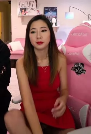 Fuslie OnlyFans Leaked Free Thumbnail Picture - #HCBNJzipPR