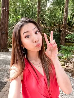 Fuslie OnlyFans Leaked Free Thumbnail Picture - #I00vlAlVwQ