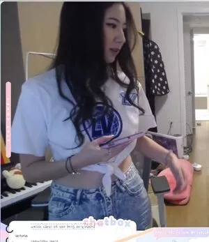 Fuslie OnlyFans Leaked Free Thumbnail Picture - #K7gu5B2Cro
