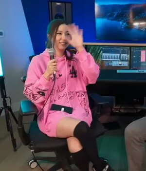 Fuslie OnlyFans Leaked Free Thumbnail Picture - #LwP0kd10zs