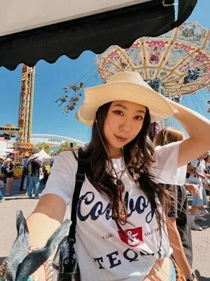 Fuslie OnlyFans Leaked Free Thumbnail Picture - #ZmX13mNN9s