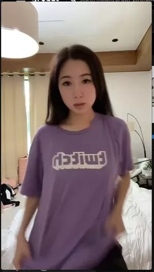 Fuslie OnlyFans Leaked Free Thumbnail Picture - #aOPHvnbMp1