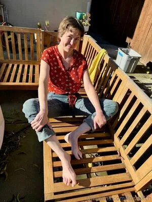 Fuzzbitch Thumbnail Picture