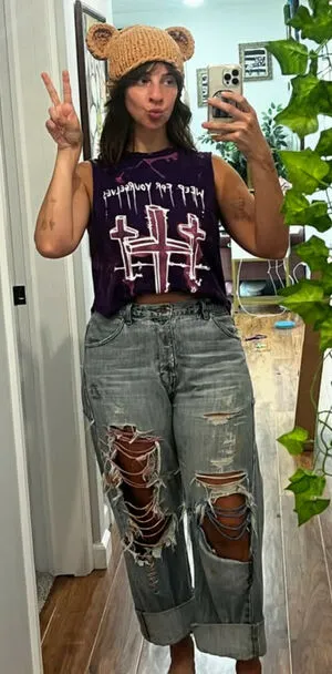 Gabbie Hanna Thumbnail Picture