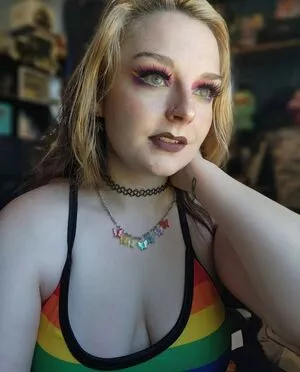 Gabbigastthegreen Thumbnail Picture