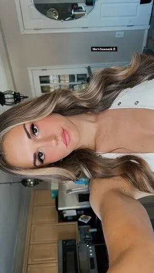 Gabby J David Thumbnail Picture