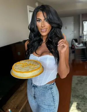 Gabby Laspisa Thumbnail Picture