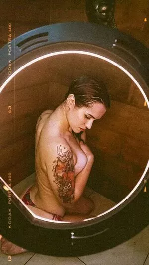 Gabby Moon Profile Thumbnail
