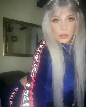 Gabriela Lori Thumbnail Picture