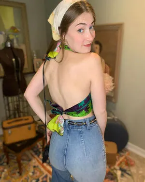 Gabrielle Jones Gabis Vintage Thumbnail Picture