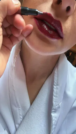 gal_gadot Profile Thumbnail