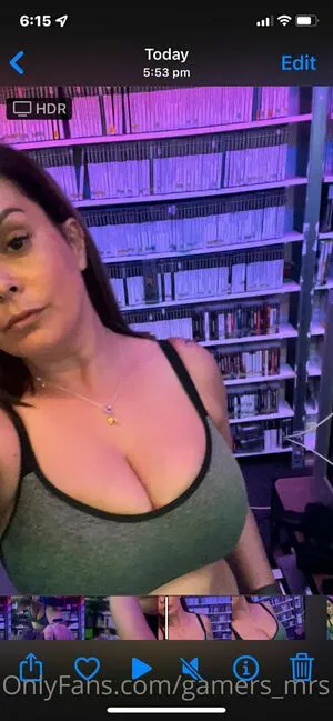 Gamers Mrs Thumbnail Picture