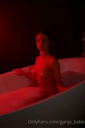 Ganja Babe OnlyFans Leaked Free Thumbnail Picture - #96igE877fB