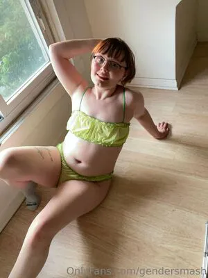 Gendersmash Thumbnail Picture